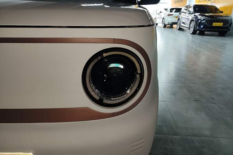 Used Geely Galaxy Panda 2023 Panda Mini New Year Edition Treasure Bear Left Front Headlight