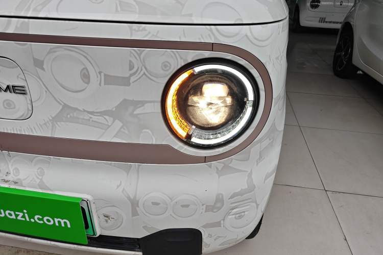 Used Geely Galaxy Panda 2023 Panda Mini 200km Endurance Bear Left Front Headlight