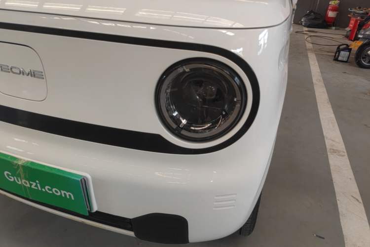 Used Geely Galaxy Panda 2023 Panda Mini 200km Endurance Bear Left Front Headlight