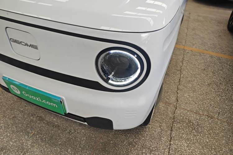 Used Geely Galaxy Panda 2023 Panda Mini 200km Endurance Bear Left Front Headlight