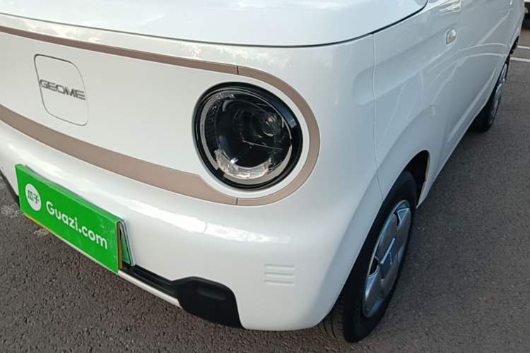 Used Geely Galaxy Panda 2023 Panda Mini 200km Endurance Bear Left Front Headlight