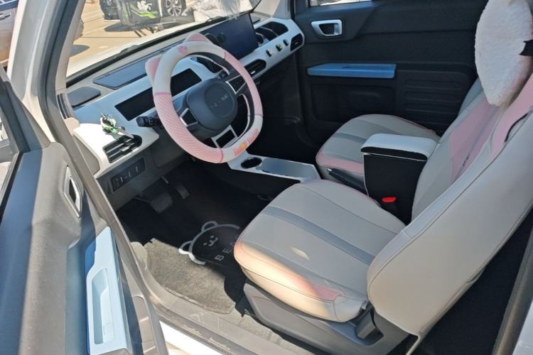Used Geely Galaxy Panda 2023 Panda Mini 200km Endurance Bear Left Front Seat