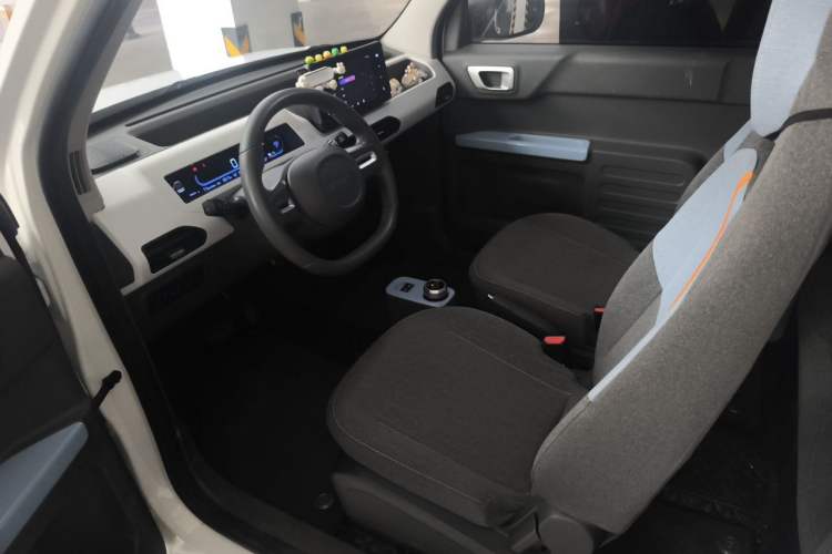Used Geely Galaxy Panda 2023 Panda Mini 200km Endurance Bear Left Front Seat