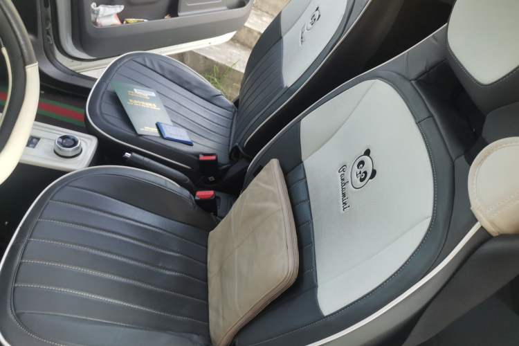 Used Geely Galaxy Panda 2023 Panda Mini 200km Endurance Bear Left Front Seat