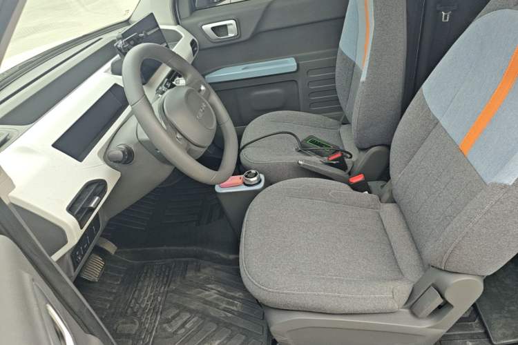 Used Geely Galaxy Panda 2023 Panda Mini 200km Dynamic Bear Left Front Seat