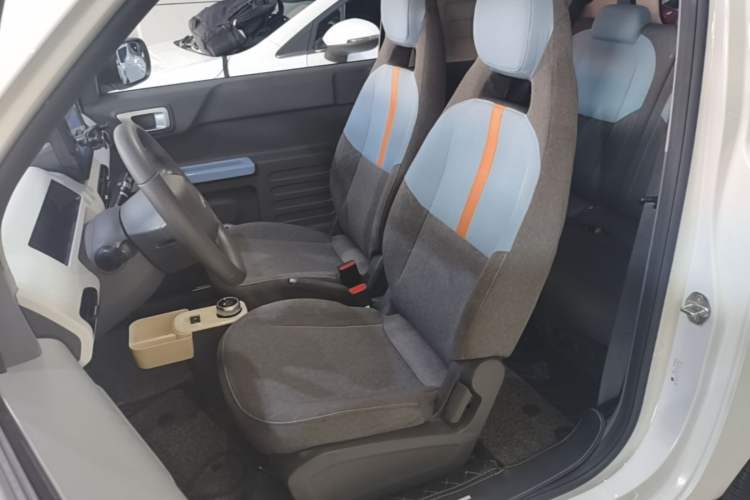 Used Geely Galaxy Panda 2023 Panda Mini 120km Cute Bear Left Front Seat
