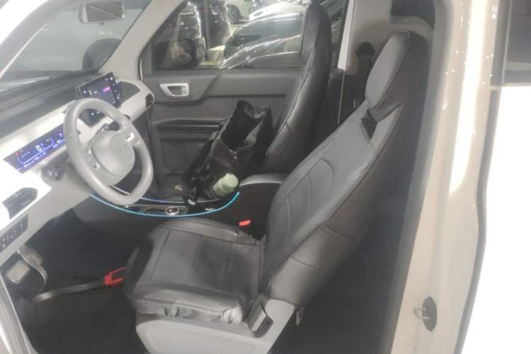 Used Geely Galaxy Panda 2023 Panda Mini 200km Endurance Bear Left Front Seat