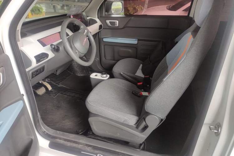 Used Geely Galaxy Panda 2023 Panda Mini 200km Endurance Bear Left Front Seat