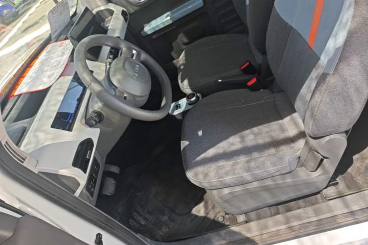 Used Geely Galaxy Panda 2023 Panda Mini 200km Endurance Bear Left Front Seat