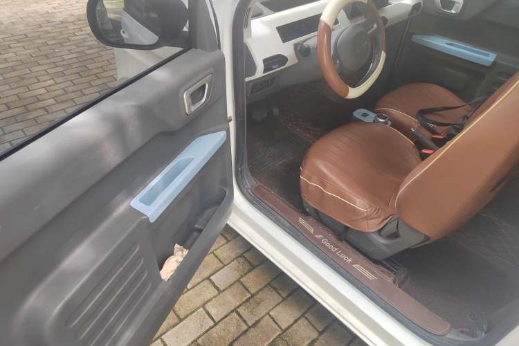 Used Geely Galaxy Panda 2023 Panda Mini 200km Endurance Bear Left Front Seat