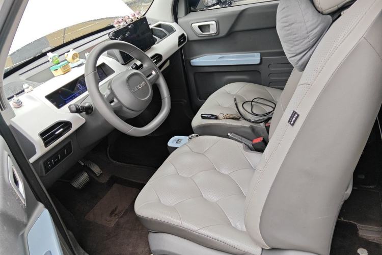 Used Geely Galaxy Panda 2023 Panda Mini 200km Endurance Bear Left Front Seat