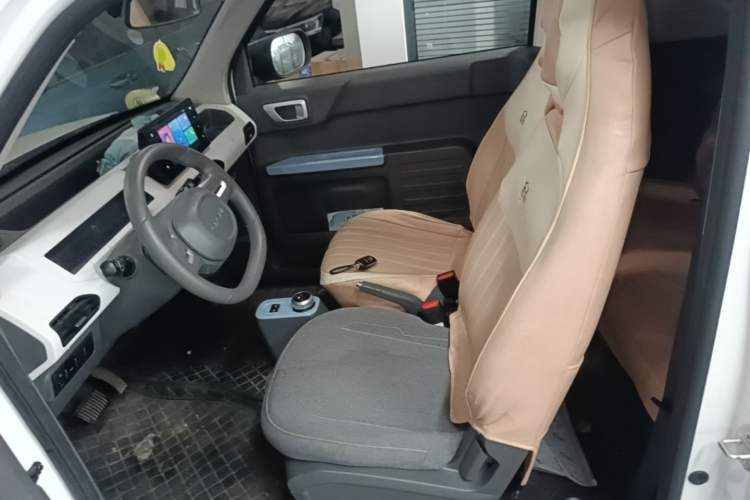 Used Geely Galaxy Panda 2023 Panda Mini 200km Endurance Bear Left Front Seat