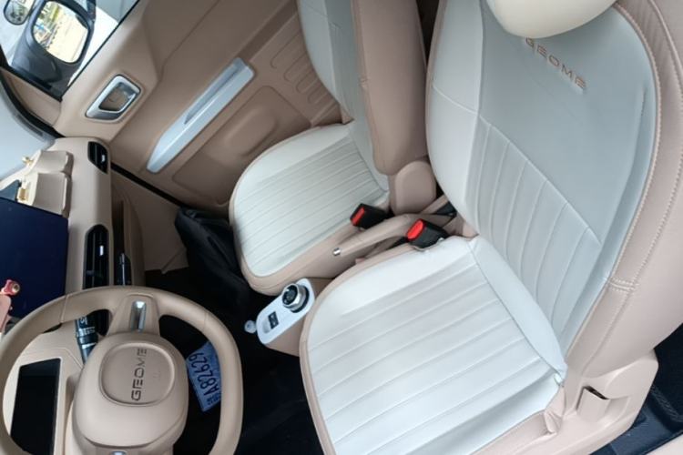 Used Geely Galaxy Panda 2023 Panda Mini 200km Endurance Bear Left Front Seat