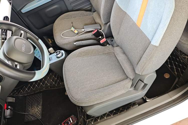 Used Geely Galaxy Panda 2023 Panda Mini 200km Endurance Bear Left Front Seat