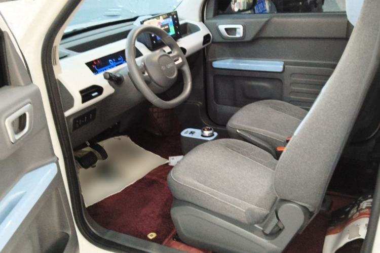 Used Geely Galaxy Panda 2023 Panda Mini 200km Endurance Bear Left Front Seat