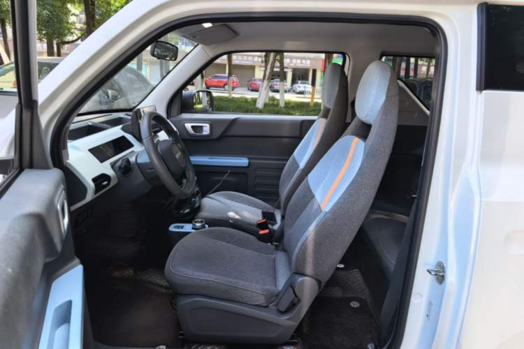 Used Geely Galaxy Panda 2023 Panda Mini 200km Endurance Bear Left Front Seat