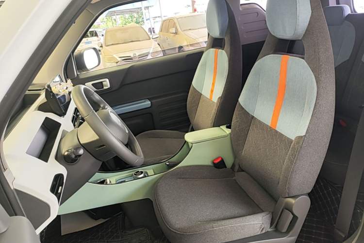 Used Geely Galaxy Panda 2023 Panda Mini 200km Endurance Bear Left Front Seat