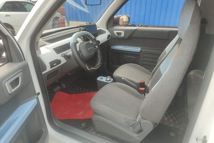 Used Geely Galaxy Panda 2023 Panda Mini 200km Endurance Bear Left Front Seat