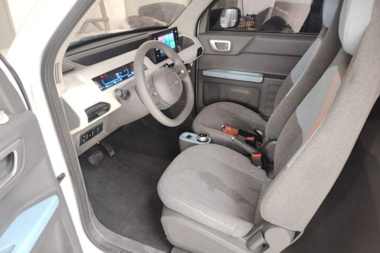 Used Geely Galaxy Panda 2023 Panda Mini 200km Dynamic Bear Left Front Seat