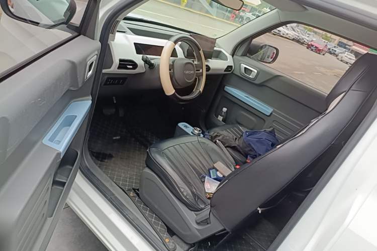 Used Geely Galaxy Panda 2023 Panda Mini 120km Super Cute Bear Left Front Seat
