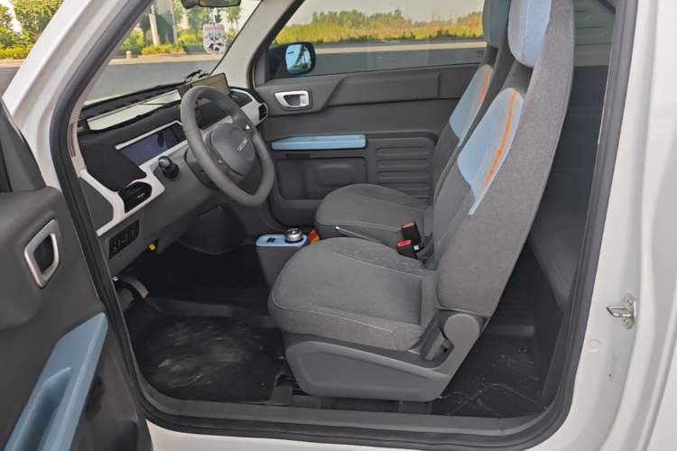 Used Geely Galaxy Panda 2023 Panda Mini 200km Dynamic Bear Left Front Seat
