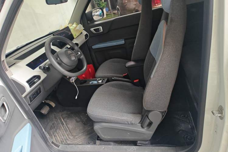 Used Geely Galaxy Panda 2023 Panda Mini 200km Endurance Bear Left Front Seat