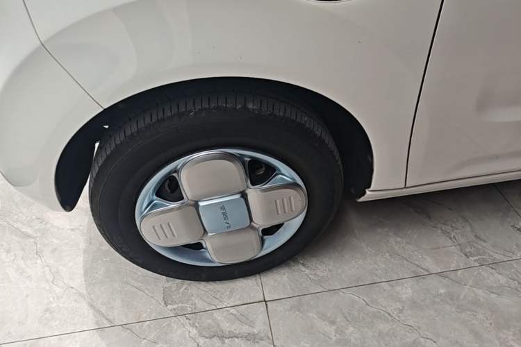 Used Geely Galaxy Panda 2023 Panda Mini 200km Endurance Bear Left Front Wheel Hub