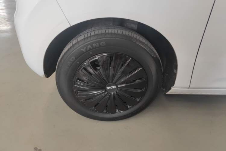 Used Geely Galaxy Panda 2023 Panda Mini 200km Endurance Bear Left Front Wheel Hub
