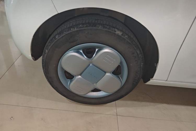 Used Geely Galaxy Panda 2023 Panda Mini 200km Endurance Bear Left Front Wheel Hub