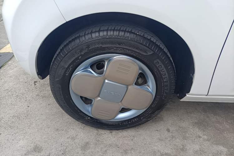 Used Geely Galaxy Panda 2023 Panda Mini 200km Endurance Bear Left Front Wheel Hub
