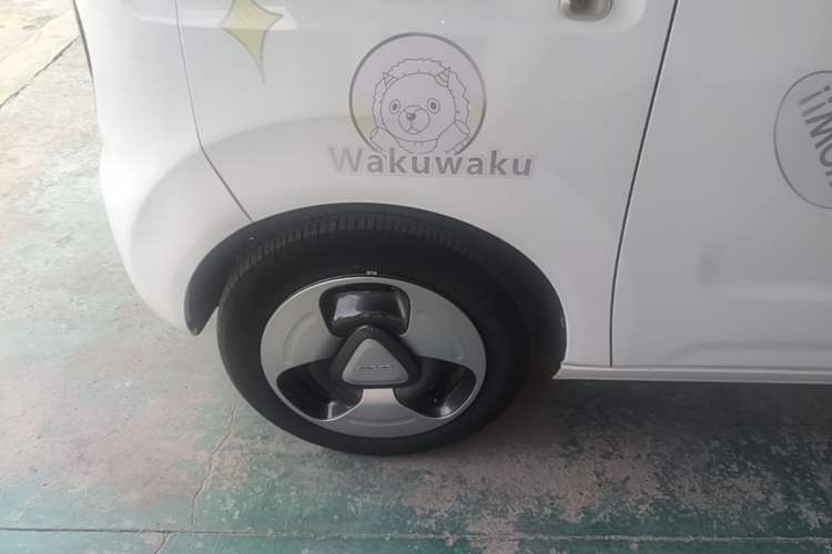 Used Geely Galaxy Panda 2023 Panda Mini 200km Dynamic Bear Left Front Wheel Hub