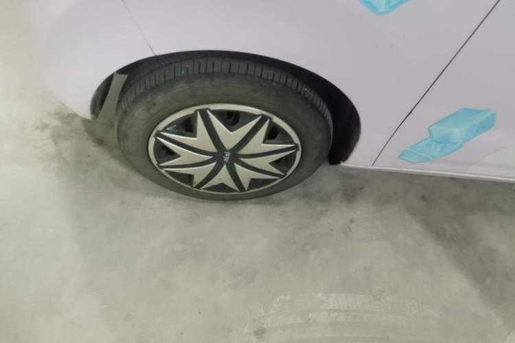 Used Geely Galaxy Panda 2023 Panda Mini 200km Dynamic Bear Left Front Wheel Hub