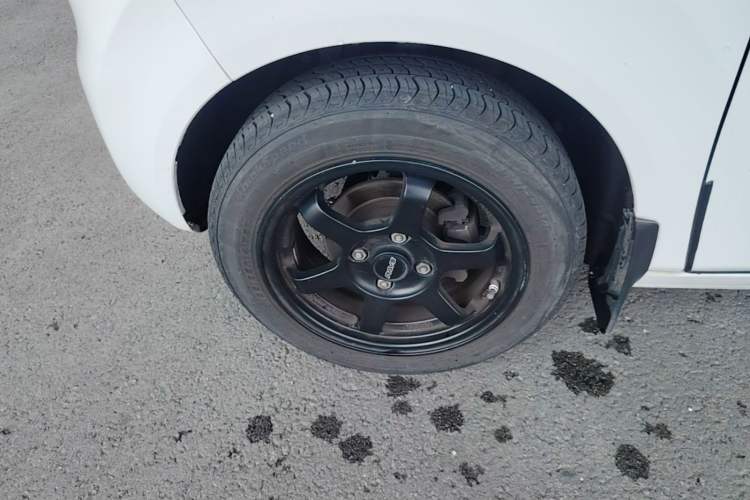 Used Geely Galaxy Panda 2023 Panda Mini 200km Dynamic Bear Left Front Wheel Hub