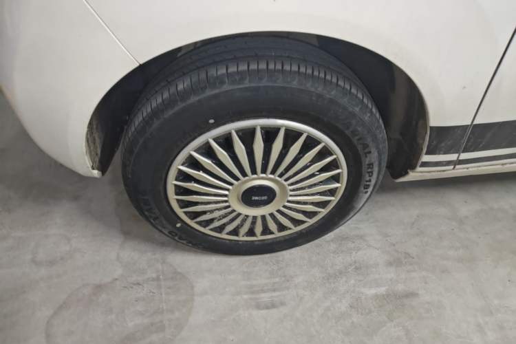 Used Geely Galaxy Panda 2023 Panda Mini 200km Endurance Bear Left Front Wheel Hub