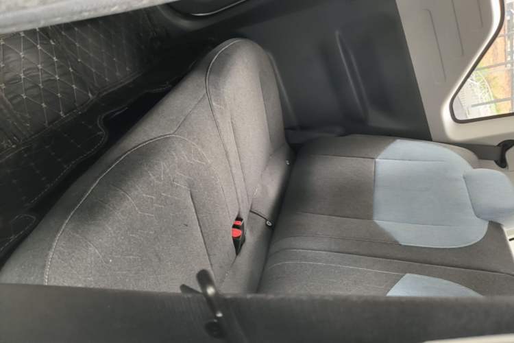 Used Geely Galaxy Panda 2023 Panda Mini 200km Endurance Bear Left Rear Seat