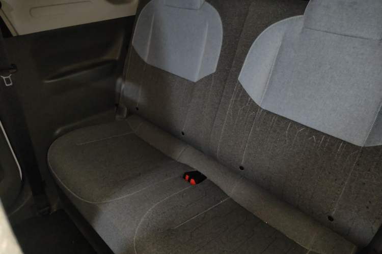Used Geely Galaxy Panda 2023 Panda Mini 200km Endurance Bear Left Rear Seat