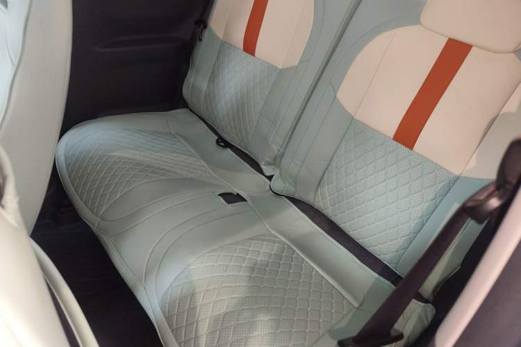 Used Geely Galaxy Panda 2023 Panda Mini 200km Dynamic Bear Left Rear Seat