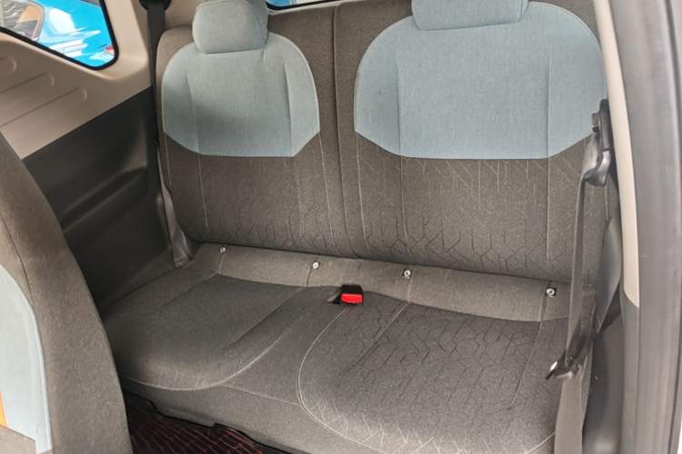 Used Geely Galaxy Panda 2023 Panda Mini 200km Endurance Bear Left Rear Seat