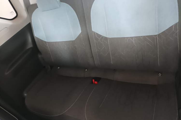 Used Geely Galaxy Panda 2023 Panda Mini 200km Endurance Bear Left Rear Seat