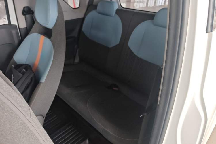Used Geely Galaxy Panda 2023 Panda Mini 120km Super Cute Bear Left Rear Seat
