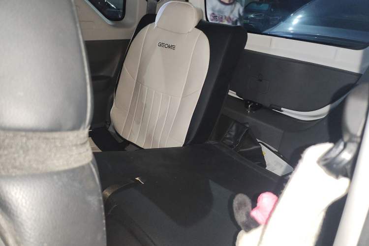 Used Geely Galaxy Panda 2023 Panda Mini 200km Endurance Bear Left Rear Seat