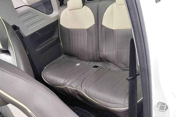 Used Geely Galaxy Panda 2023 Panda Mini 200km Dynamic Bear Left Rear Seat