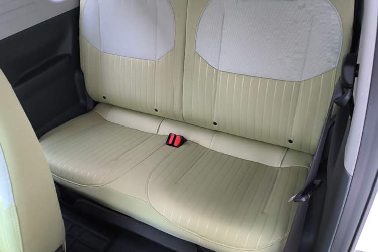 Used Geely Galaxy Panda 2023 Panda Mini 200km Dynamic Bear Left Rear Seat
