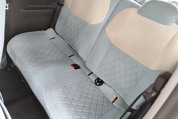 Used Geely Galaxy Panda 2023 Panda Mini 200km Endurance Bear Left Rear Seat