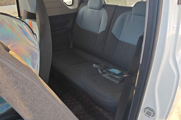 Used Geely Galaxy Panda 2023 Panda Mini 200km Endurance Bear Left Rear Seat