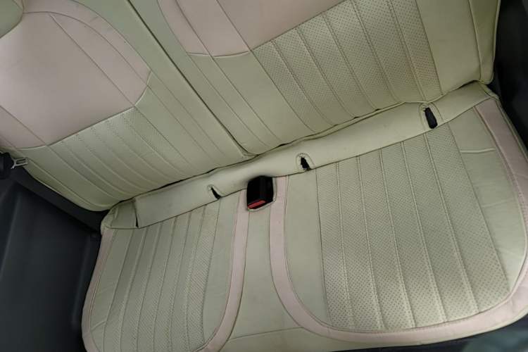 Used Geely Galaxy Panda 2023 Panda Mini 200km Endurance Bear Left Rear Seat