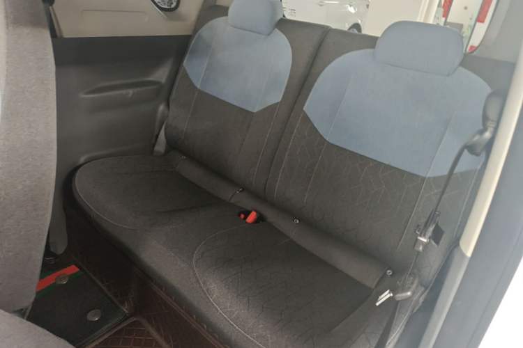 Used Geely Galaxy Panda 2023 Panda Mini 200km Endurance Bear Left Rear Seat