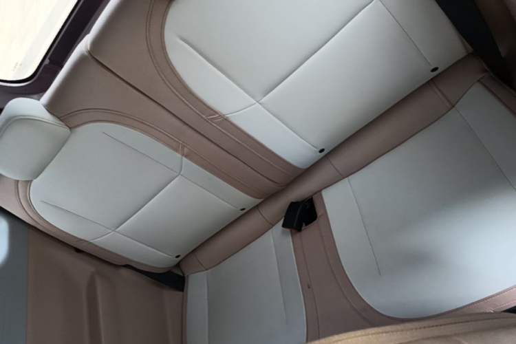 Used Geely Galaxy Panda 2023 Panda Mini 200km Endurance Bear Left Rear Seat