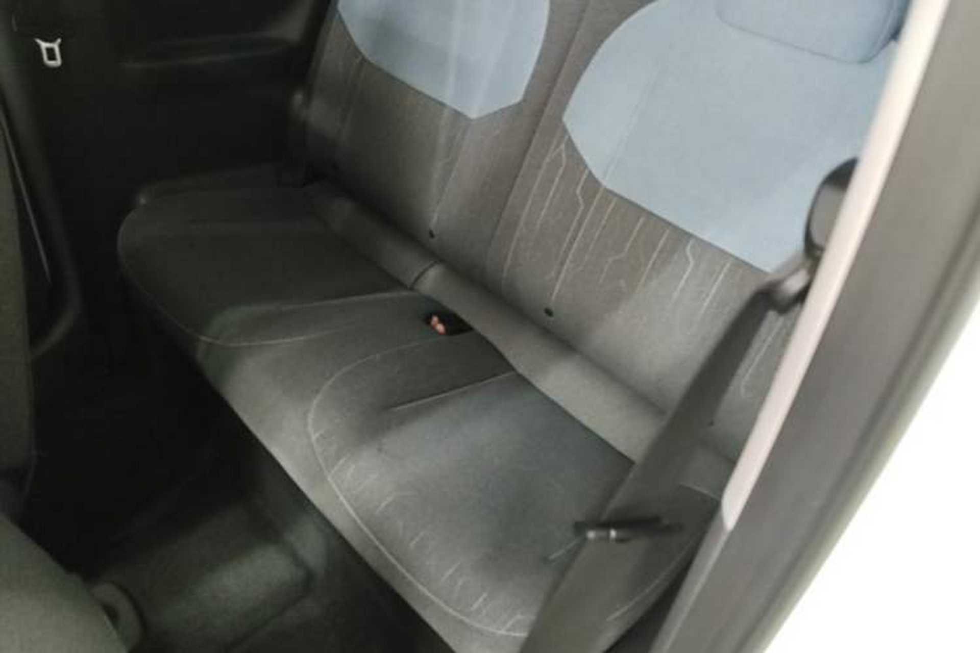 Used Geely Galaxy Panda 2023 Panda Mini 200km Dynamic Bear Left Rear Seat