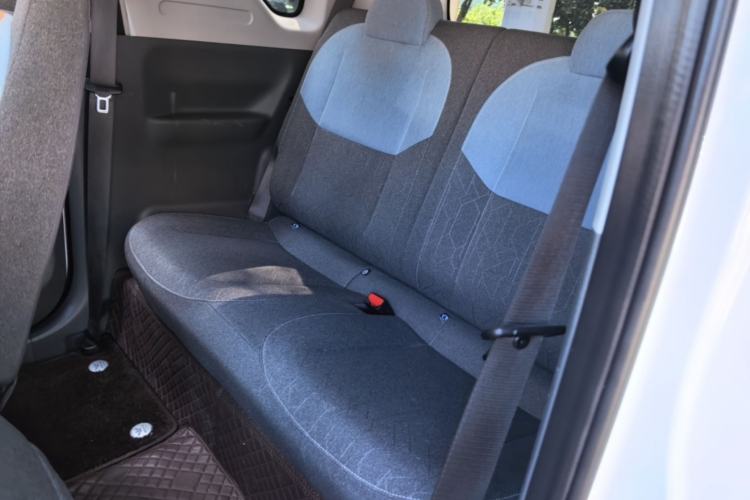 Used Geely Galaxy Panda 2023 Panda Mini 200km Endurance Bear Left Rear Seat